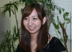 飯田里穂さん写真