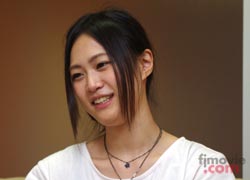 小篠恵奈さんインタビュー写真
